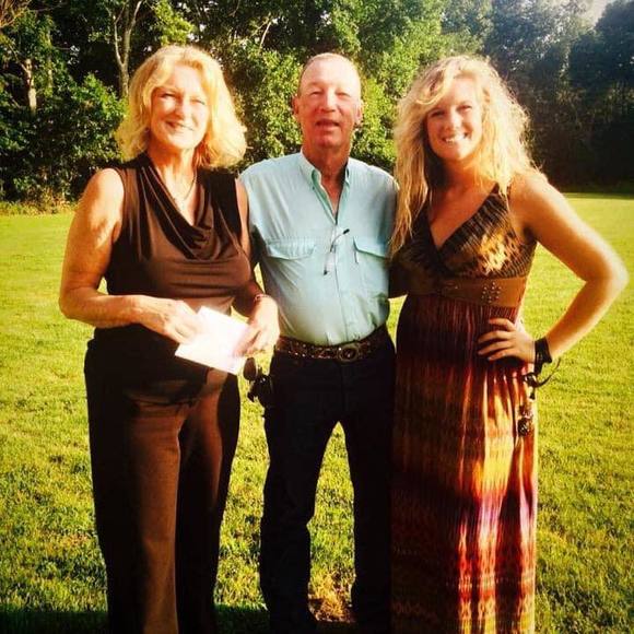 Profile Picture of Paige Cisco (@paigecisco) on Poshmark