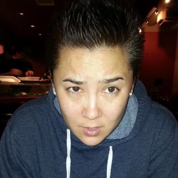 Profile Picture of Kathy Dunn (@kathydunn11) on Poshmark