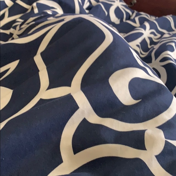 Profile Picture of Carlota Walther (@carlota65) on Poshmark