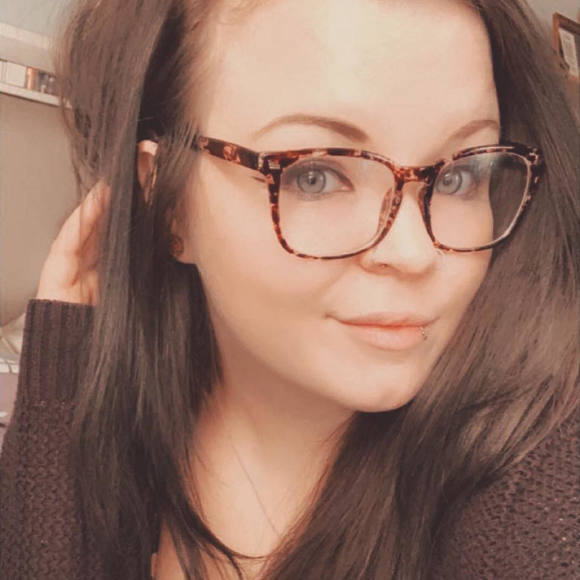 Profile Picture of Destiny Hadel (@dhadel) on Poshmark