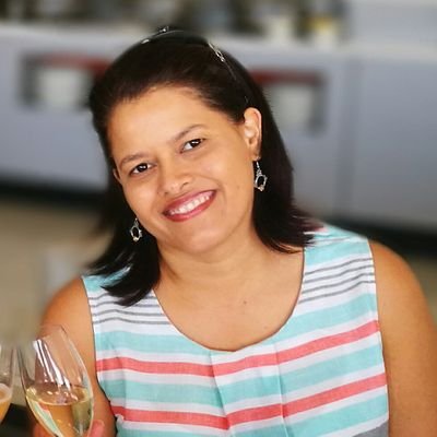 Profile Picture of Yolanda Seale Jacobs (@yolasj) on Twitter