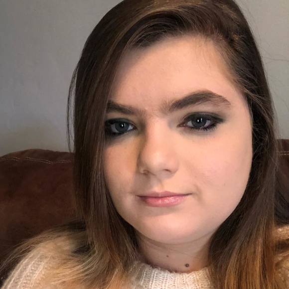 Profile Picture of Jade Adams (@jade100900) on Poshmark