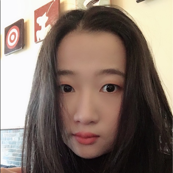 Profile Picture of Jian Xue (@peach0517) on Poshmark