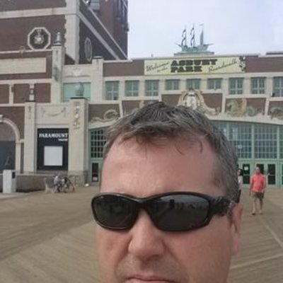 Profile Picture of Gary Wallace (@Geedublax) on Twitter