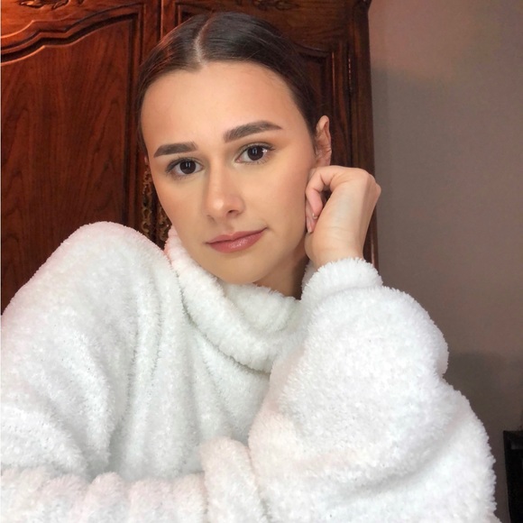 Profile Picture of Melissa Canicatti (@mcanicatti) on Poshmark