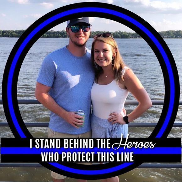 Profile Picture of Katie Vandeloo (@kvandeloo) on Poshmark