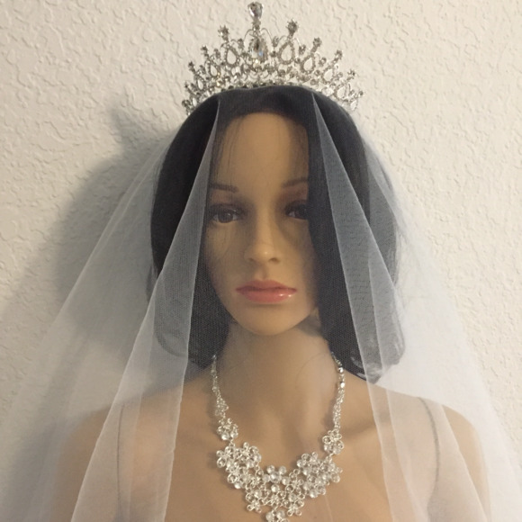 Profile Picture of Carrington bridal studio Bridal studio (@scarrington58) on Poshmark