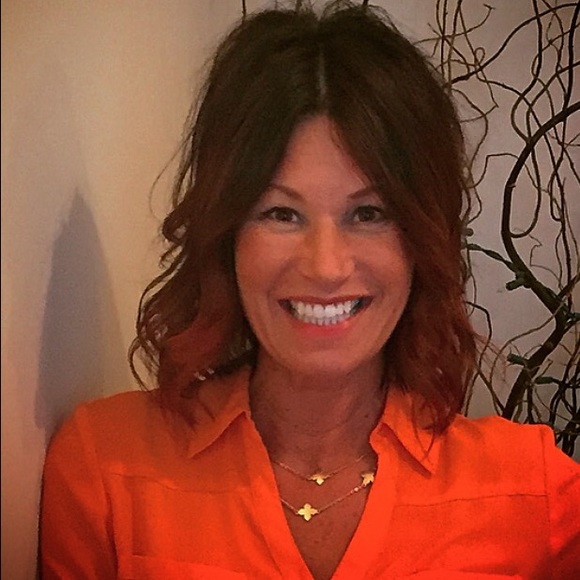 Profile Picture of Kelly Brohard (@kellco143) on Poshmark