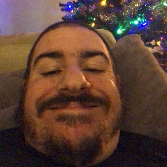 Profile Picture of Nick Tomasovich (@nicktomasovich) on Poshmark