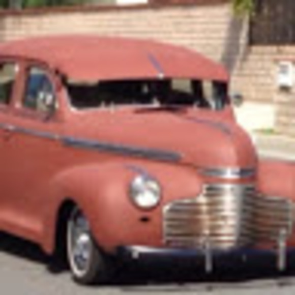 Profile Picture of Mark Serna (@markserna) on Poshmark