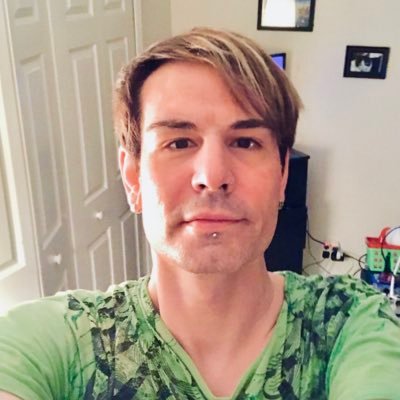 Profile Picture of Rob Anthony Dire (@RAD1Radio) on Twitter