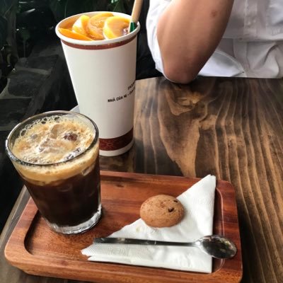 Profile Picture of Janet Phan (@JanetPhan888) on Twitter