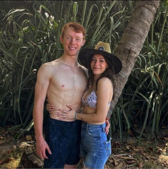 Profile Picture of Ricky Davison (@rickydavison) on Poshmark