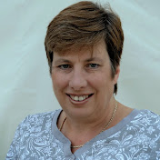 Profile Picture of Gillian Perry (@gillianperry2012) on Youtube