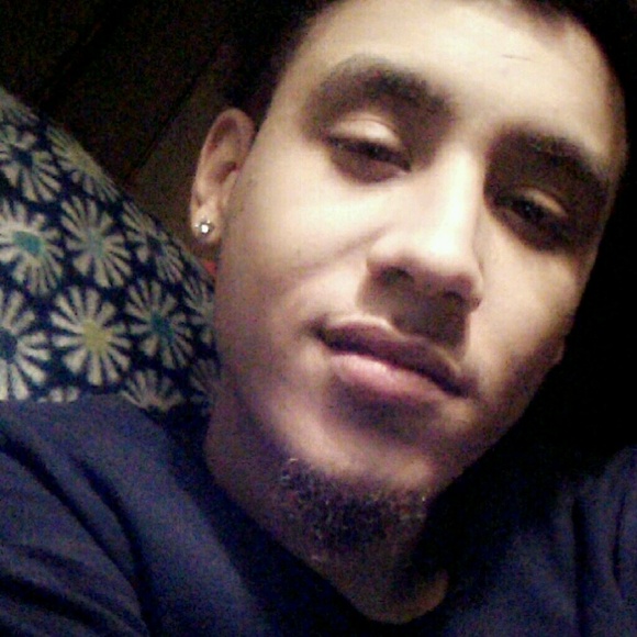 Profile Picture of Derrick Spaulding (@derrick4682) on Poshmark
