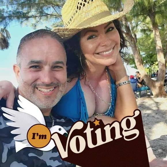 Profile Picture of Janet Velasquez (@chanellesun) on Poshmark