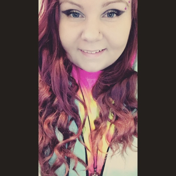 Profile Picture of Candice Patton (@candicepatton) on Poshmark