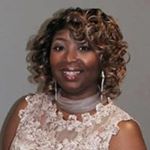 Profile Picture of Lisa Bolden Smith (@lisaboldensmith) on Instagram