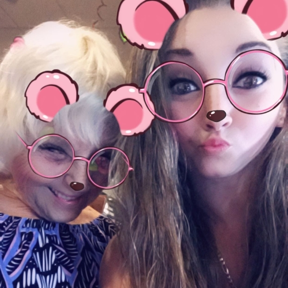 Profile Picture of Tori Payne (@toripayne3) on Poshmark