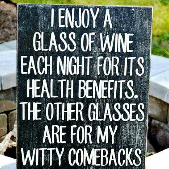 Profile Picture of Lisa Appel (@flutterbymarie) on Poshmark