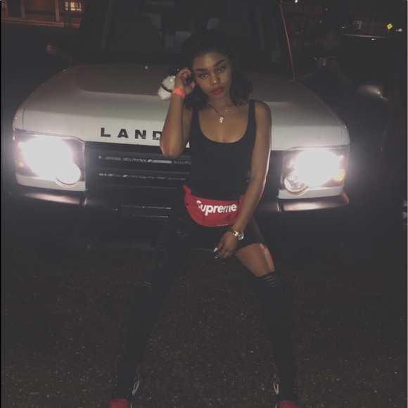 Profile Picture of Chloé Morrison (@cvincii) on Poshmark