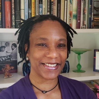 Profile Picture of Monica Neal (@MomicaTeaches) on Twitter