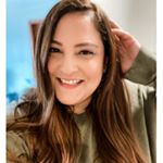 Profile Picture of Liz Beverly Richardson (@lizinthemotherhood) on Instagram