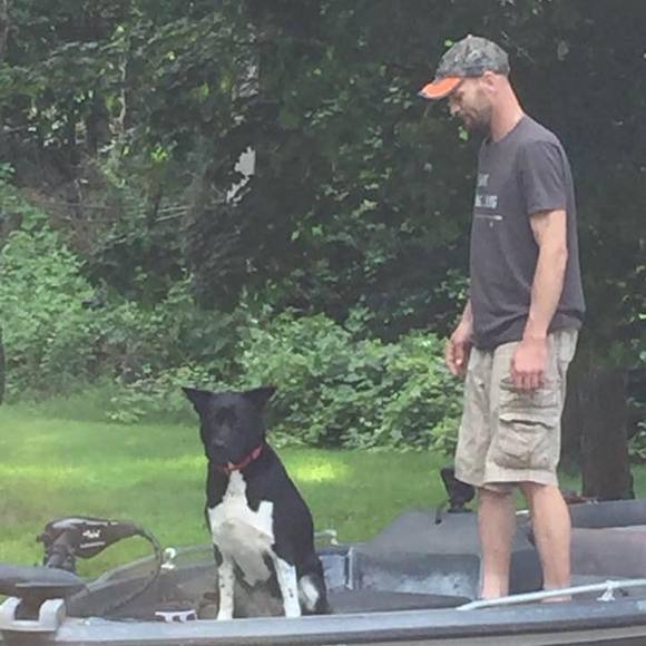 Profile Picture of Dennis Perry (@kidd34_2000) on Poshmark