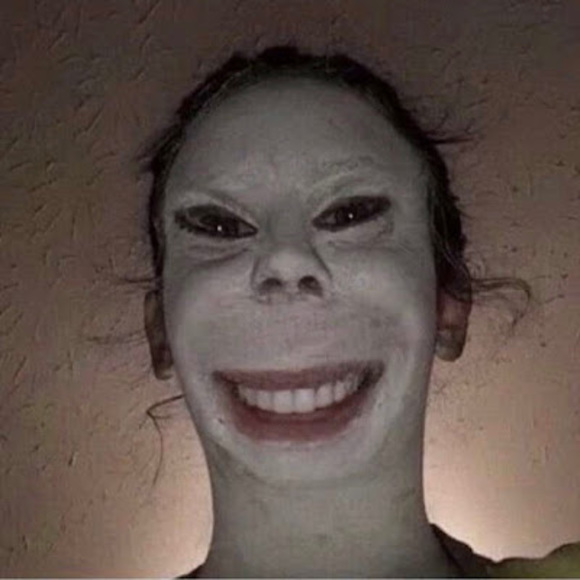 Profile Picture of Bussin Bussin (@bussin_bussin) on Poshmark