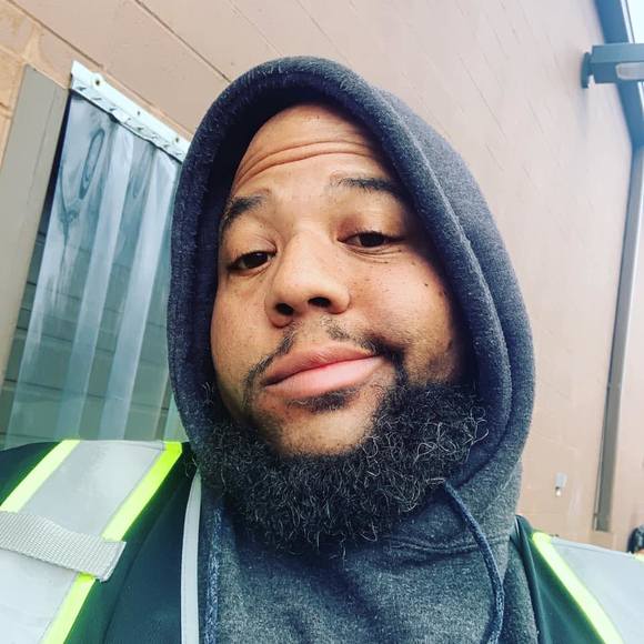 Profile Picture of Aaron Romine (@arom1221) on Poshmark