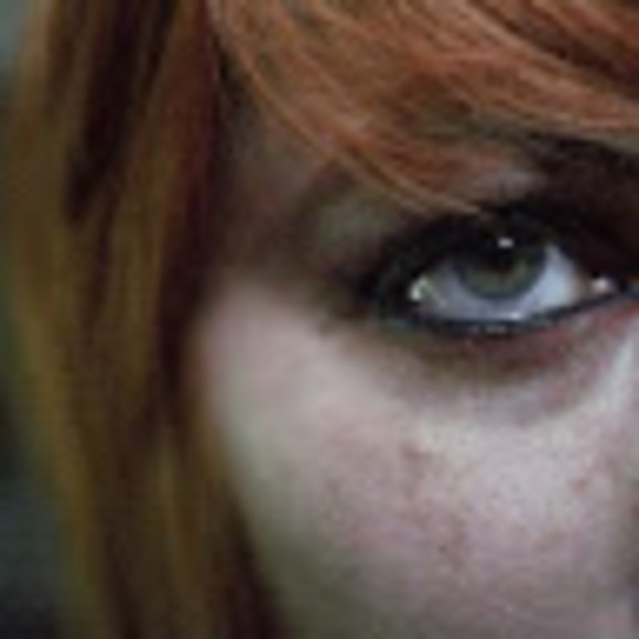 Profile Picture of Lara Winter (@vixen_winter) on Poshmark