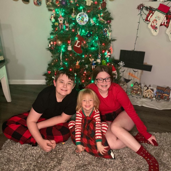 Profile Picture of Krystal Walker (@kryswalk1234) on Poshmark