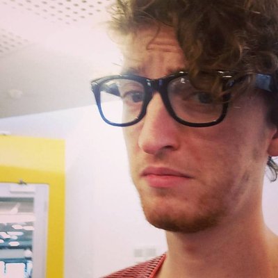 Profile Picture of Robert Nicholson (@Floobles) on Twitter