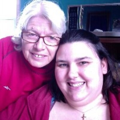 Profile Picture of Bobbie (@BobbieMinnick) on Twitter