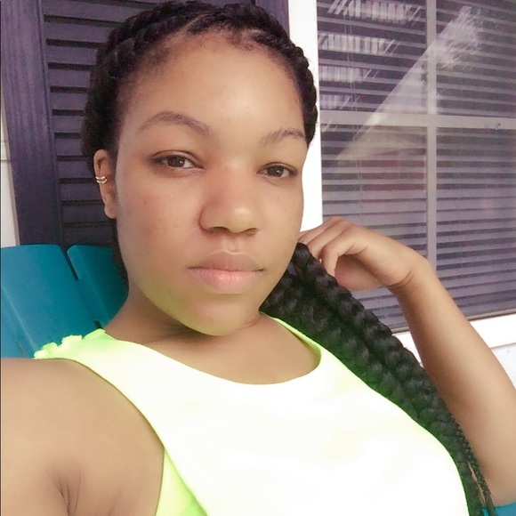 Profile Picture of Jasmine Perry (@jperry138) on Poshmark