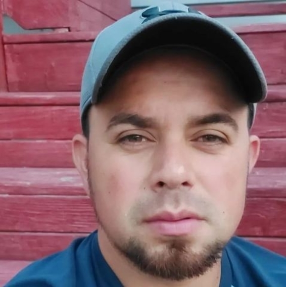 Profile Picture of Tejada Tejada (@etejada961) on Poshmark