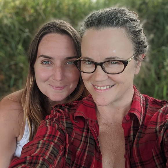 Profile Picture of Lori Atkinson (@lorikan) on Poshmark