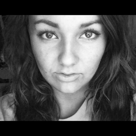 Profile Picture of Grace Brummell (@gbrumm) on Poshmark