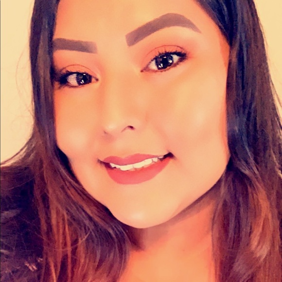 Calandra Chee - Poshmark Profile Picture of Calandra Chee (@calandrac4) on Poshmark