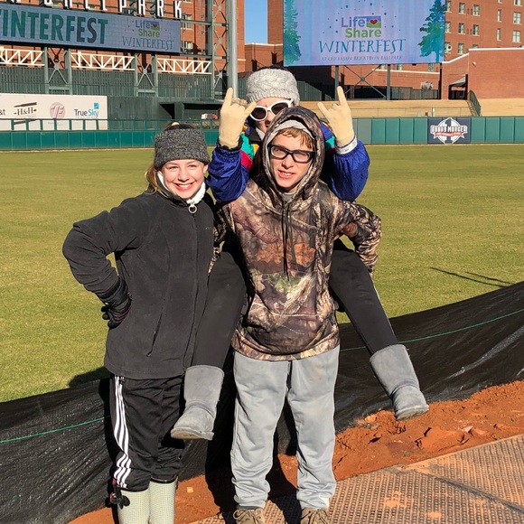 Profile Picture of Stacy Floyd (@sfloyd185) on Poshmark