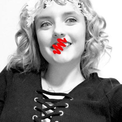 Profile Picture of Chloe Conway (@chloeconway_14) on Twitter