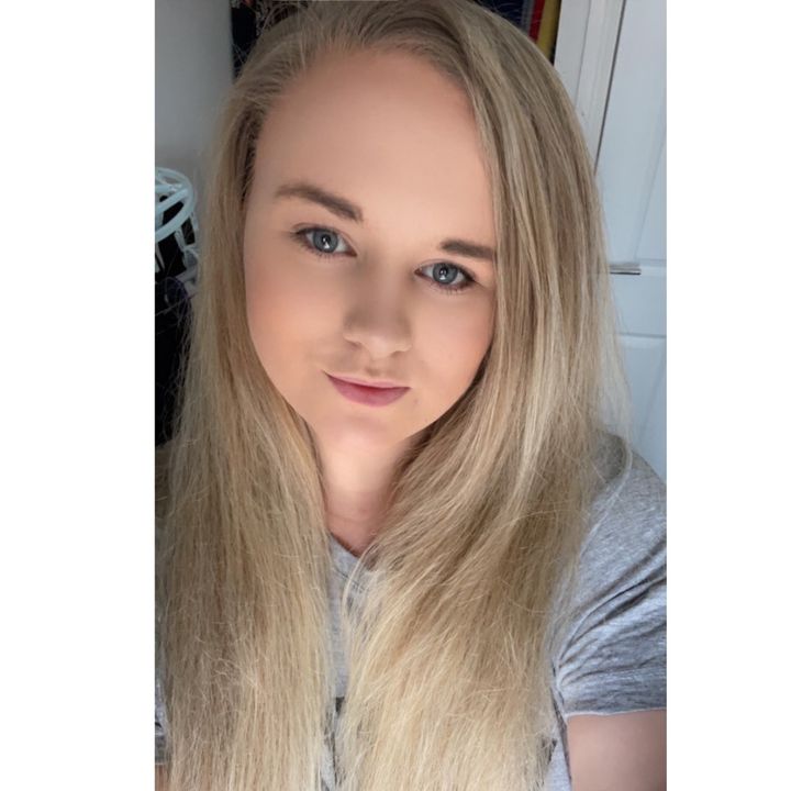 Profile Picture of Beth Simmons (@bethsimmons97) on Tiktok
