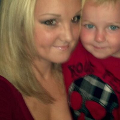 Profile Picture of Melissa Newell (@MelissNewell) on Twitter