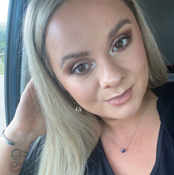 Profile Picture of Missy Wardley (@mwardley89) on Poshmark