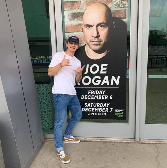 Profile Picture of Zachary Mcclure (@zacharymcclure) on Poshmark