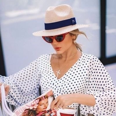 Profile Picture of •𝓙𝓾𝓷𝓲𝓪  🌿 (@JuniaSchneider7) on Twitter