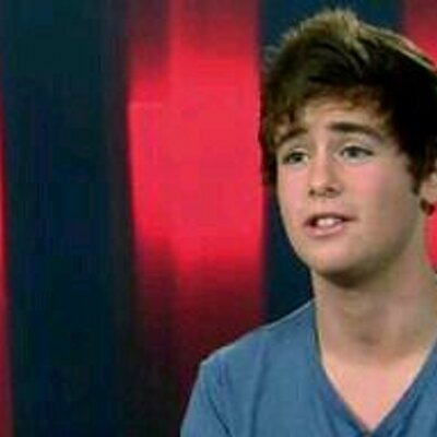 Profile Picture of -Weiner!~ (@LoveCarlosW) on Twitter