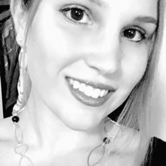 Profile Picture of Jackie Zolecki (@jzolecki) on Poshmark