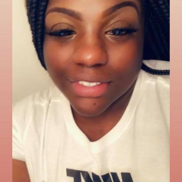 Profile Picture of Vic Ficklin (@vicx456) on Poshmark