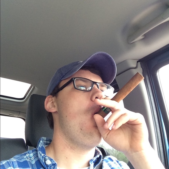 Profile Picture of Aaron Mckinney (@aaron22m) on Poshmark